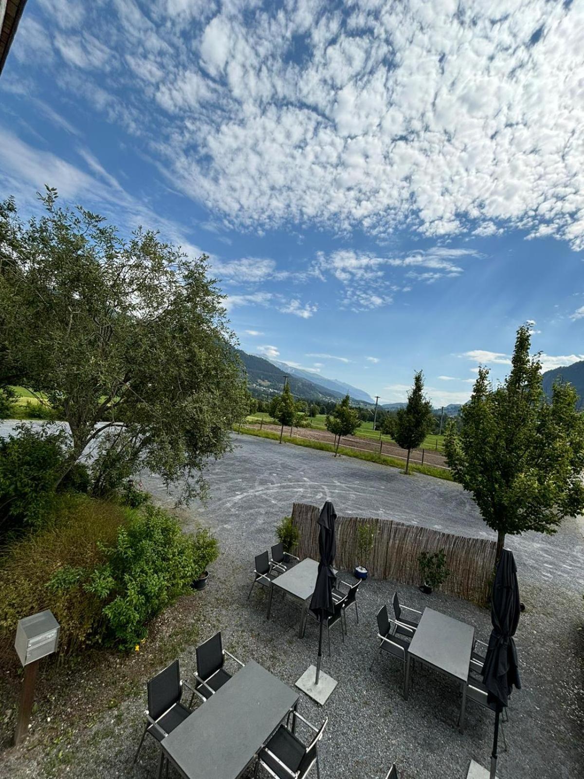 Landgasthof Zum Glenner Ilanz/Glion Екстер'єр фото